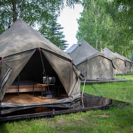 Beztroska Zatoka - Osrodek Wypoczynkowy Hotel Polajewo Kültér fotó