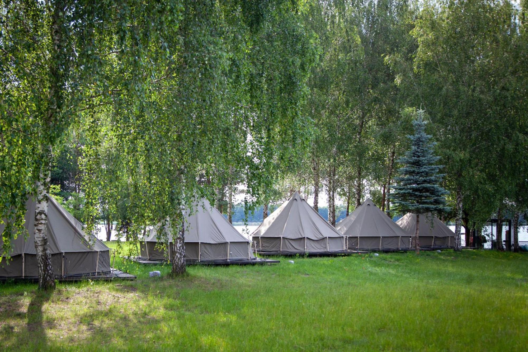 Beztroska Zatoka - Osrodek Wypoczynkowy Hotel Polajewo Kültér fotó